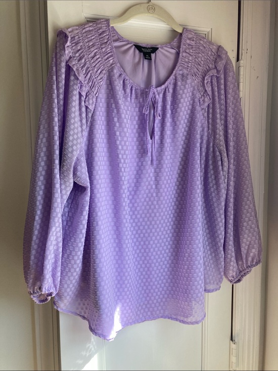 Simply Vera Vera Wang Tops - Simply Vera Vera Wang Lavender Textured Peasant Blouse with Smocking